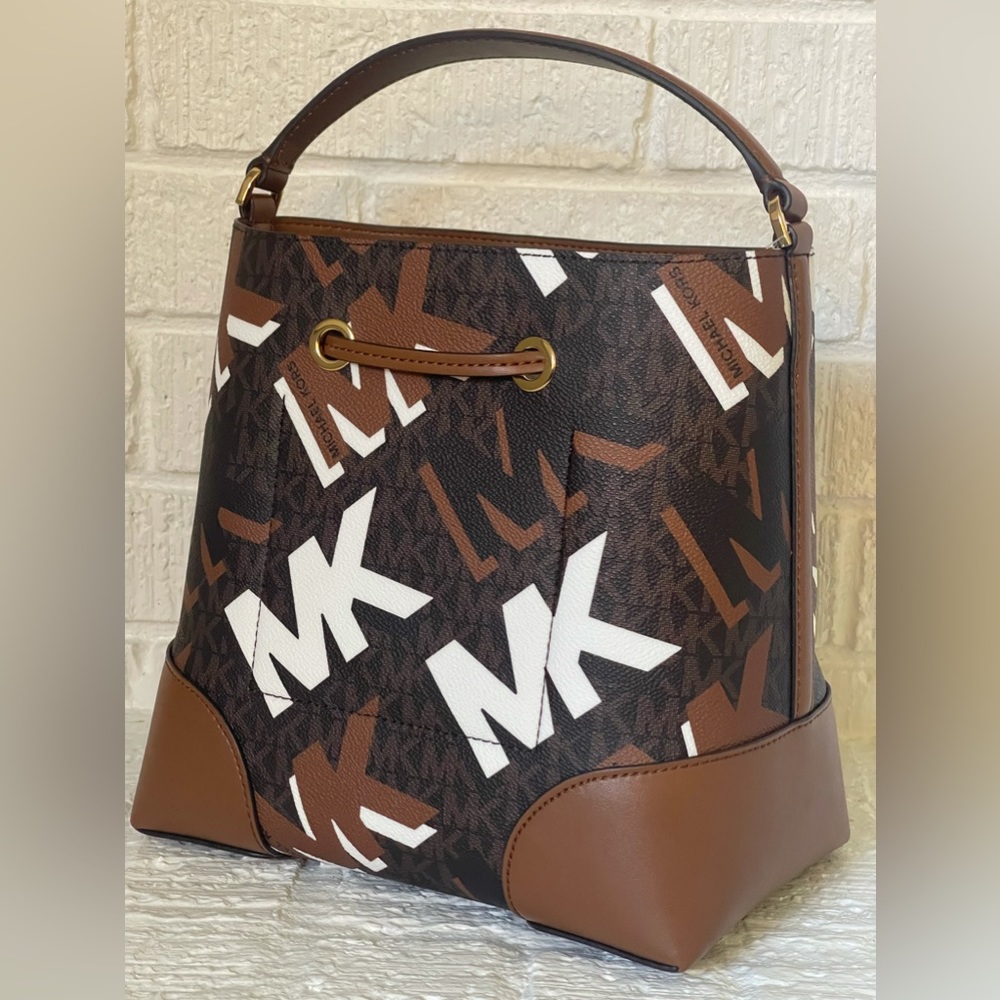 Michael Kors Bucket Handbag NWT